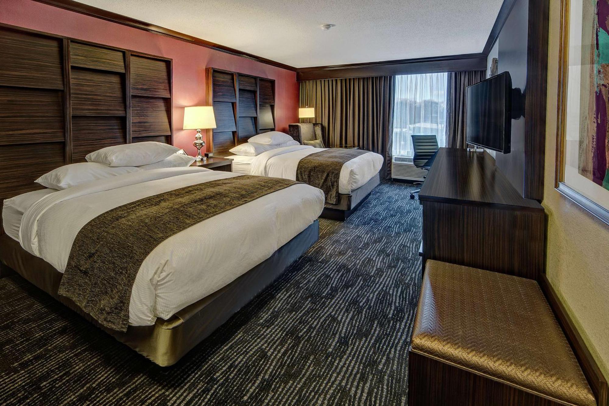 Doubletree By Hilton Decatur Riverfront Bagian luar foto