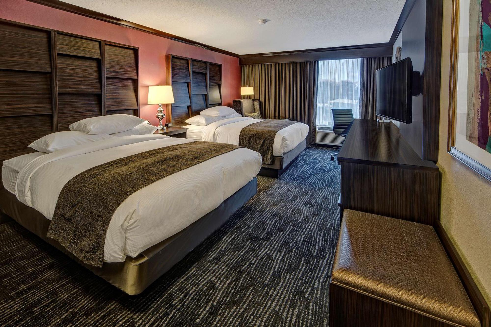 Doubletree By Hilton Decatur Riverfront Bagian luar foto
