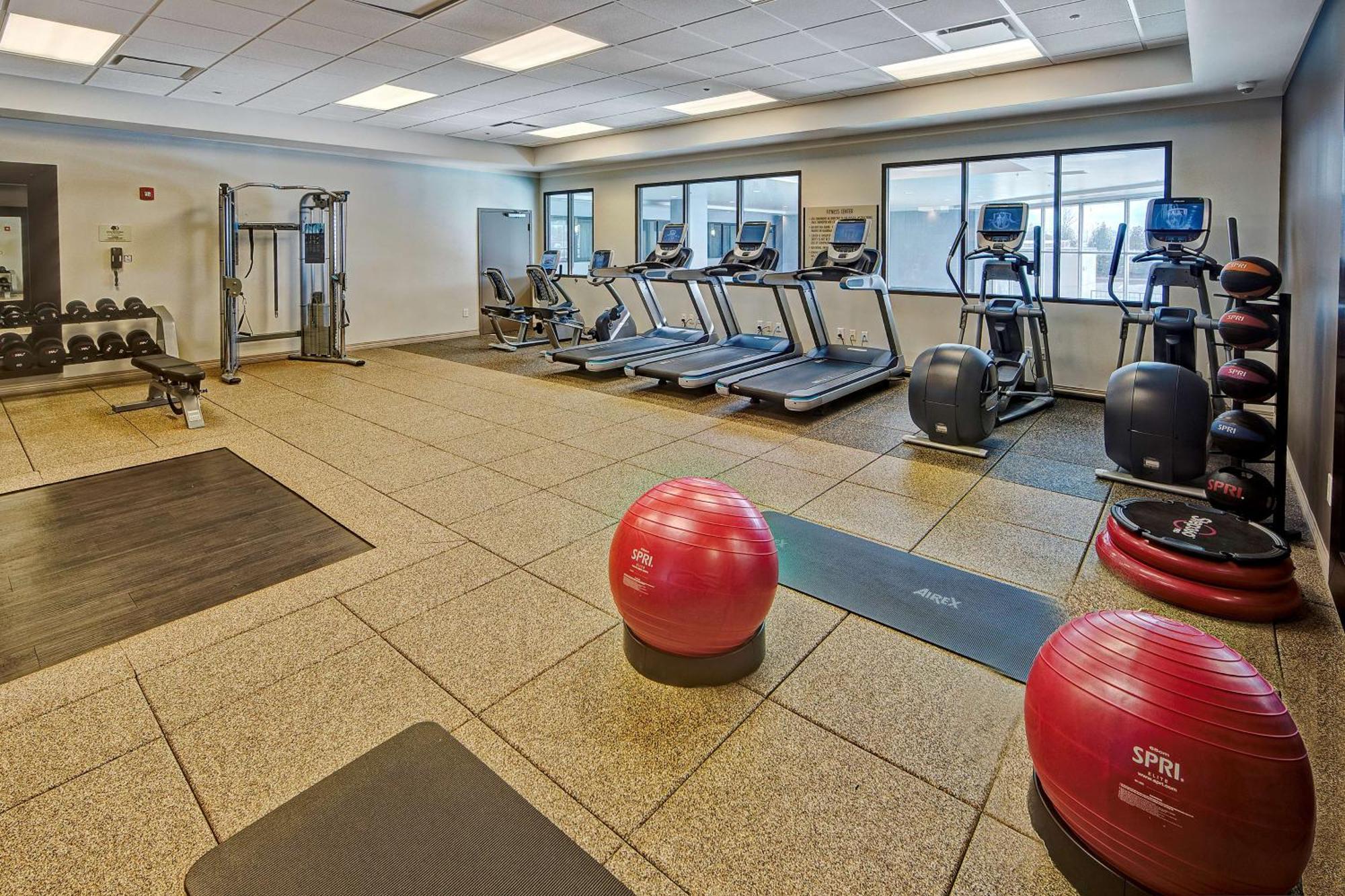 Doubletree By Hilton Decatur Riverfront Bagian luar foto